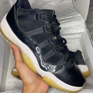 Jordan 11 Low ‘Barons’